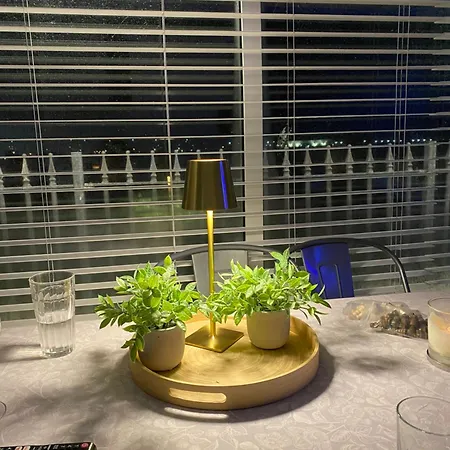 View * גלוואיי